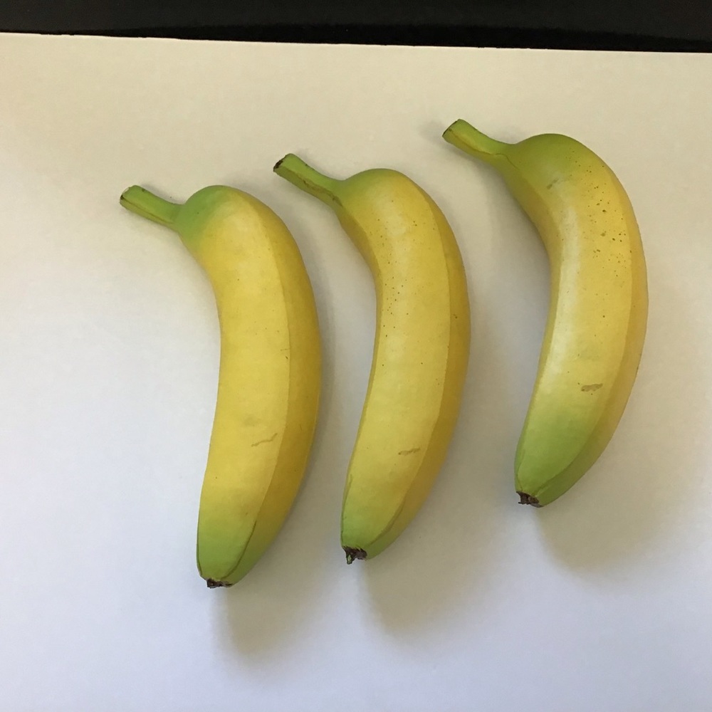 Artificial Bananas Set of 3 7” Bananas - Picture 2 of 2